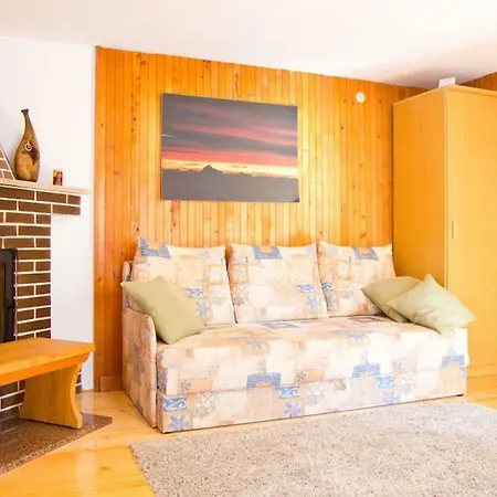 Anton Apartment